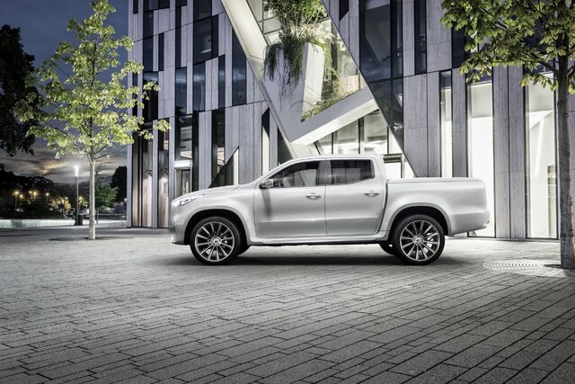 Mercedes-Benz X-Class Concept 2.jpg