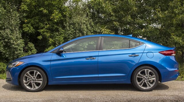2017 Hyundai Elantra Limited side profile