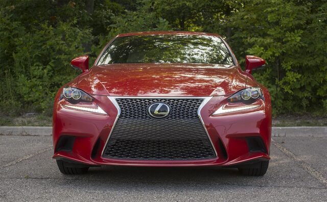 2016 Lexus IS 200t F Sport, Front View