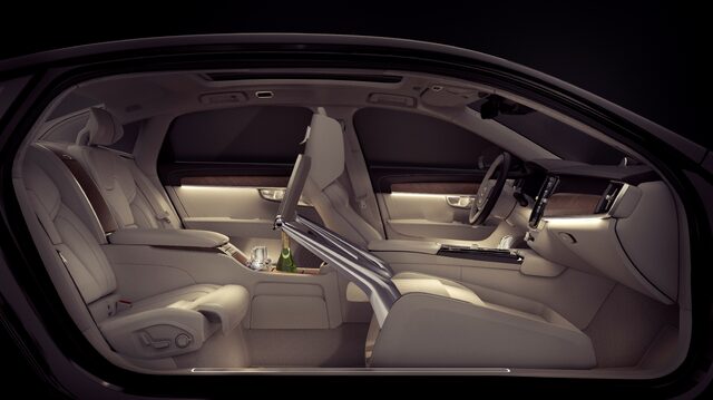 199960-Volvo-S90-Excellence-interior-ambient-light.jpg