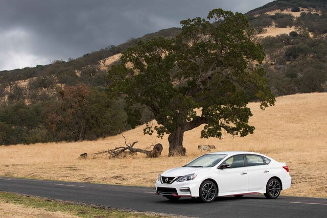 2017 Nissan Sentra NISMO 5.jpg