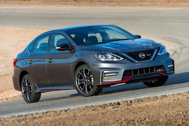 2017 Nissan Sentra NISMO 6.jpg