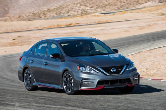2017 Nissan Sentra NISMO 8.jpg