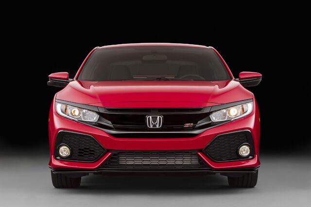 2017 Honda Civic Si Prototype 3.jpg