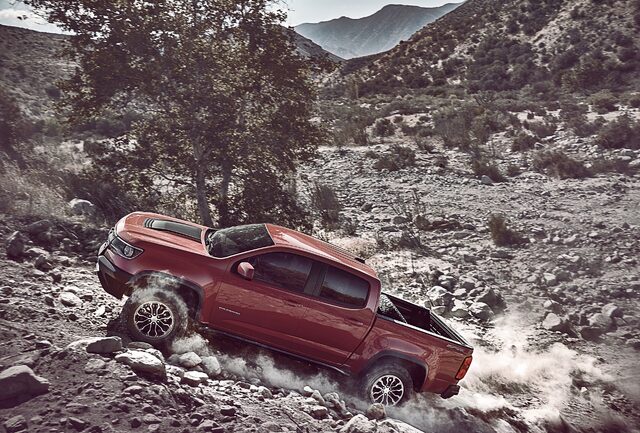 2017 Chevrolet Colorado ZR2 3.jpg
