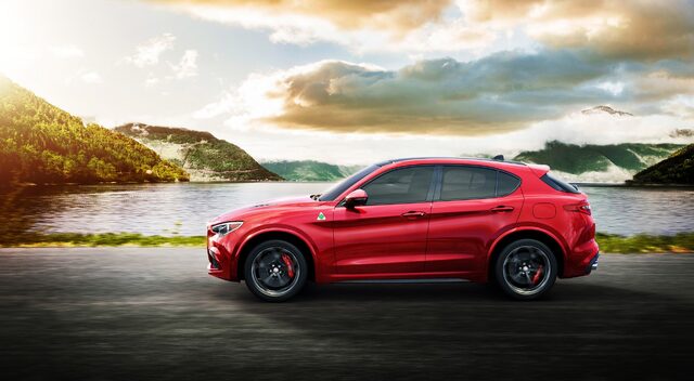 2018 Alfa Romeo Stelvio Ti Side Profile in Motion