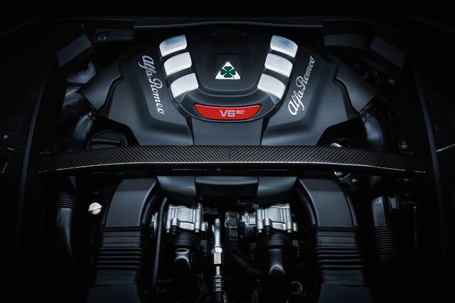 2018 Alfa Romeo Stelvio Ti V6 Engine Bay