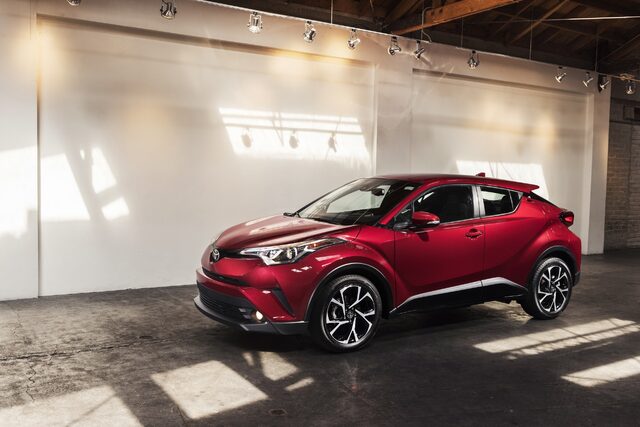 2018 Toyota C-HR Front Three-Quarter Studio
