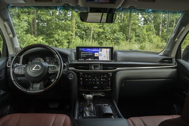 2016 Lexus LX 570 Interior Dashboard and Infotainment