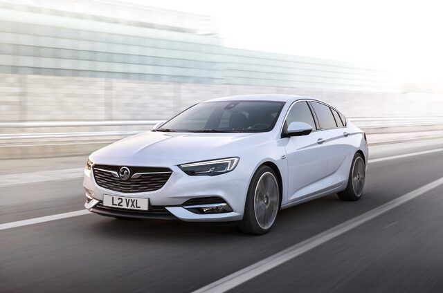 584775d25c38b-2017VauxhallInsigniaGrandSport1.jpg