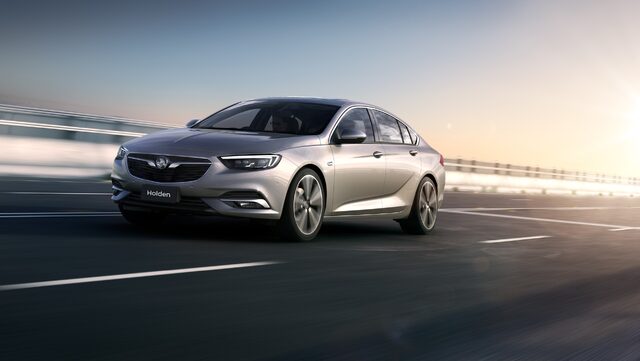 2018 Holden Commodore Front Three-Quarter Motion