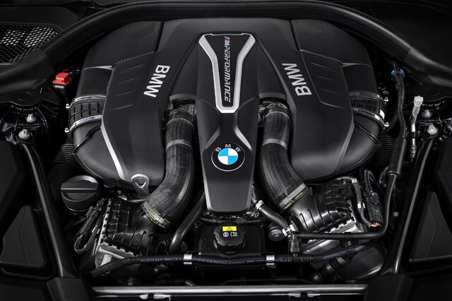 2018 BMW M550i xDrive 7.jpg