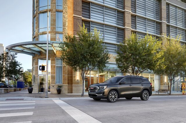 2018 GMC Terrain SLT 2.jpg