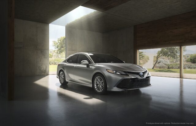 2018 Toyota Camry Front Three-Quarter View in Silver