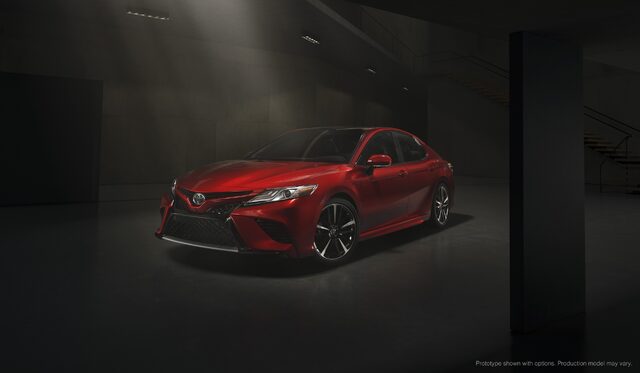 2018 Toyota Camry XSE Front Three-Quarter View in Red