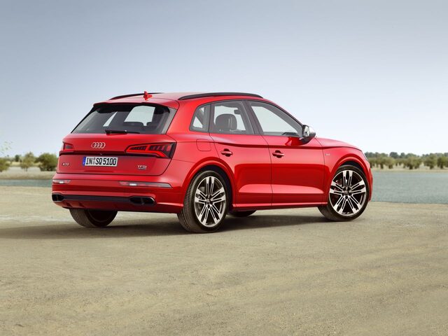 687-2018-Audi-SQ5--European-model-.jpg