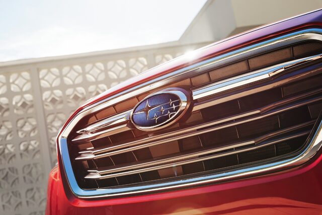 2018 Subaru Legacy 2.5i Sport Front Grille and Badge Close-Up