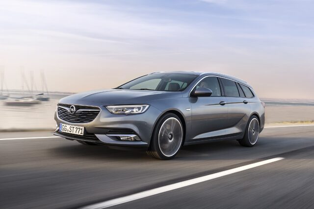 Opel Insignia Sports Tourer 2.jpg