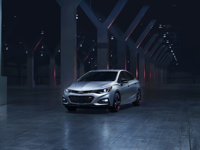 Chevrolet Cruze Sedan Redline.jpg