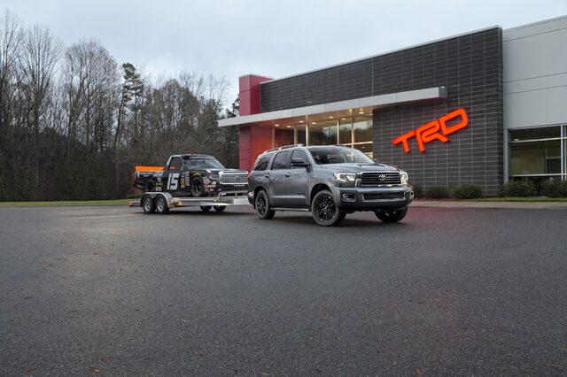 2018 Toyota Sequoia TRD Sport 2.jpg
