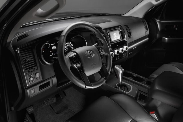 2018 Toyota Sequoia TRD Sport 5.jpg