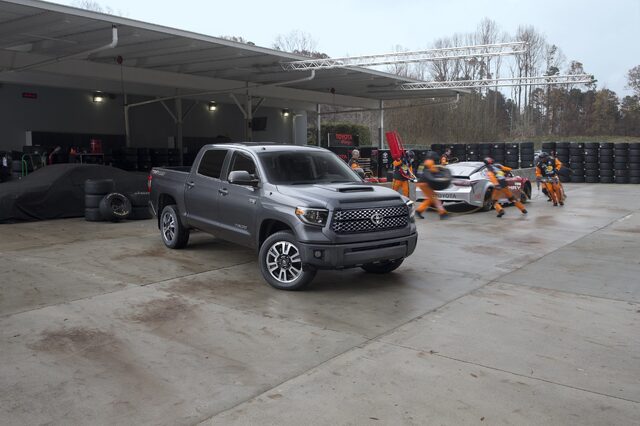 2018 Toyota Tundra TRD Sport 4.jpg