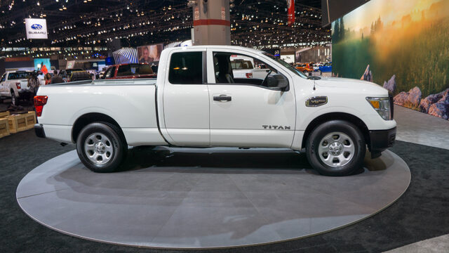 2017 Nissan Titan King Cab-2.jpg