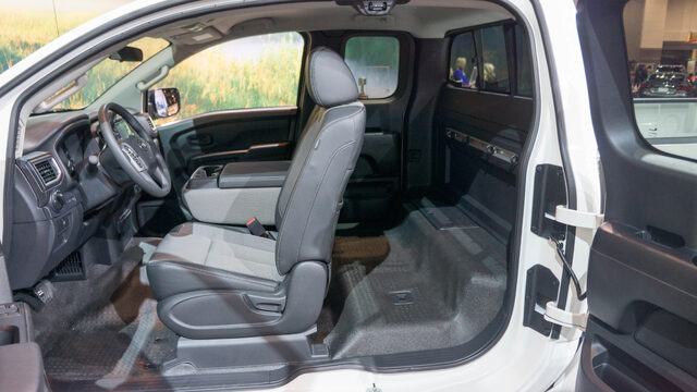 2017 Nissan Titan King Cab-6.jpg