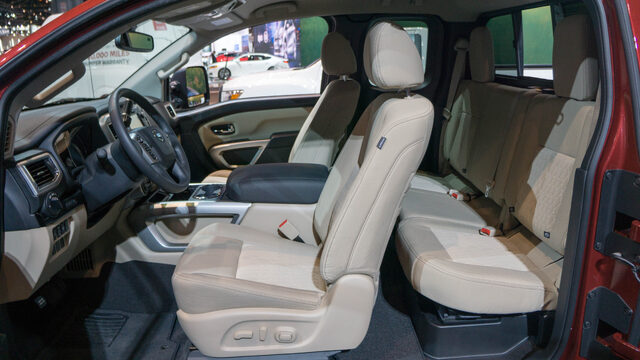 2017 Nissan Titan King Cab-15.jpg