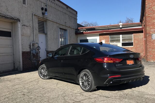 2017 Hyundai Elantra Sport Rear Three-Quarter View in Phantom Black