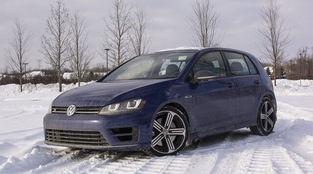 2017 Volkswagen Golf R Front Three-Quarter in Snow