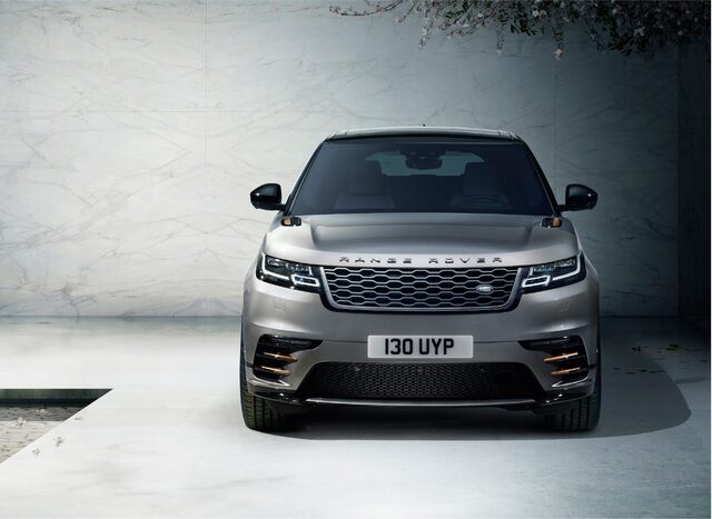 58b78246c7f2f-2018RangeRoverVelar1.jpg