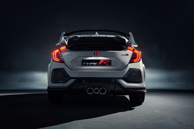 2017 Honda Civic Type R (European Version) 3.jpg