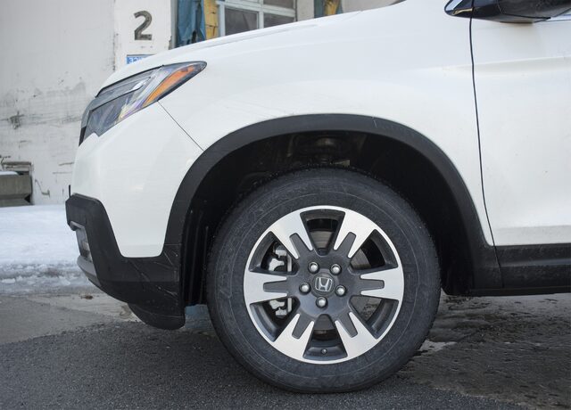 2017 Honda Ridgeline RTL-E front wheel and fender close-up detail