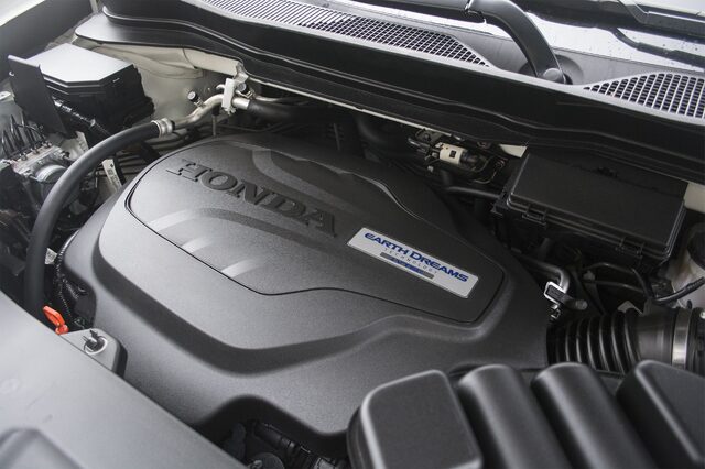 2017 Honda Ridgeline RTL-E 3.5L Earth Dreams V6 engine bay