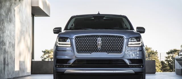 2018 Lincoln Navigator Front Fascia Press Photo