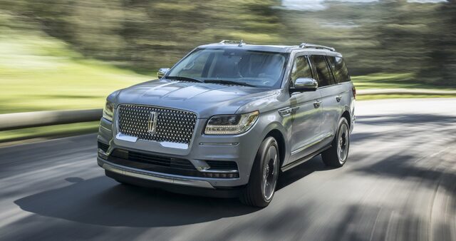 2018 Lincoln Navigator Driving Shot Front Three-Quarter