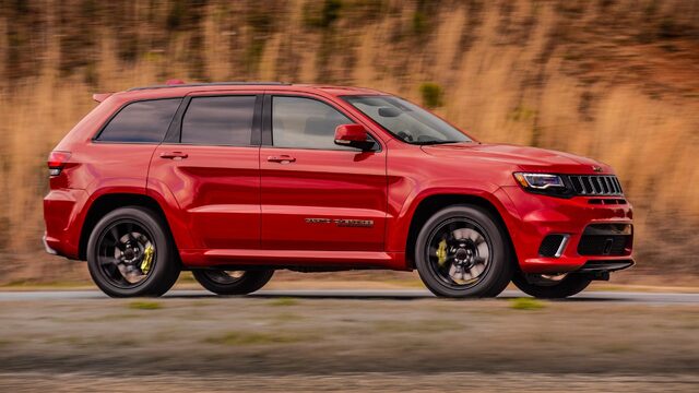 2018 Jeep Grand Cherokee Trackhawk Red Side Profile Rolling Shot