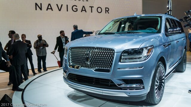 2018 Lincoln Navigator Black Label Front Three-Quarter View at NYIAS