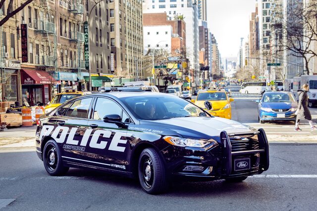 Police-Responder-Hybrid-Sedan-5.jpg