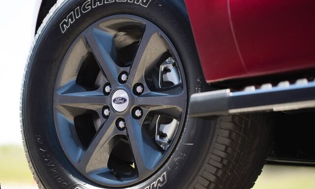 2018 Ford Expedition FX4 Wheel