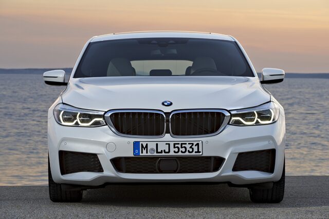 2018 BMW 6-Series GT front view in Alpine White at sunset