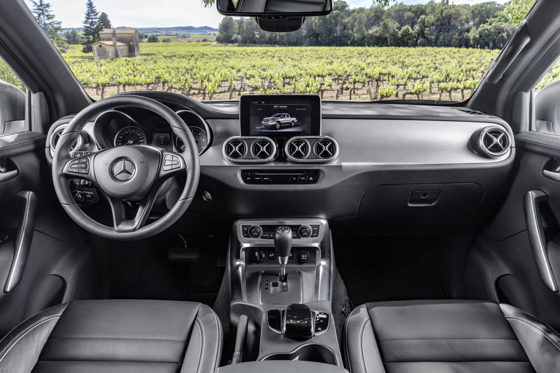 Mercedes-Benz X-Class