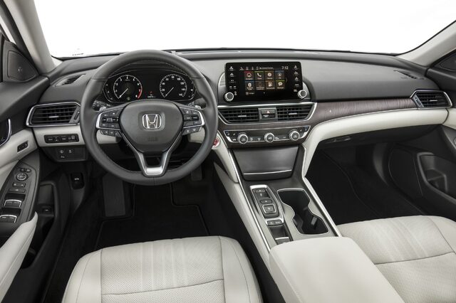 2018 Honda Accord Touring Interior Dashboard and Infotainment