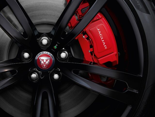 2018 Jaguar XJR575 6.jpg