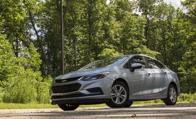 2017 Chevrolet Cruze Diesel Front Three-Quarter Low Angle