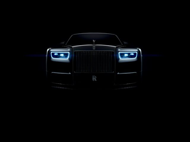 2018 Rolls-Royce Phantom 4.jpg