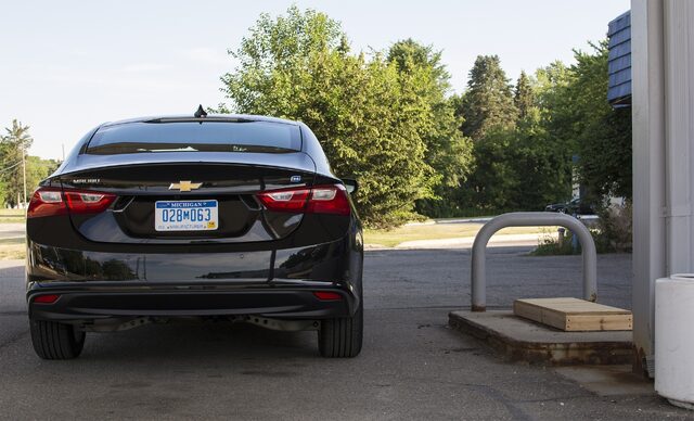 2017 Chevrolet Malibu Hybrid 6.jpg