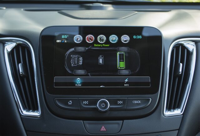 2017 Chevrolet Malibu Hybrid 10.jpg