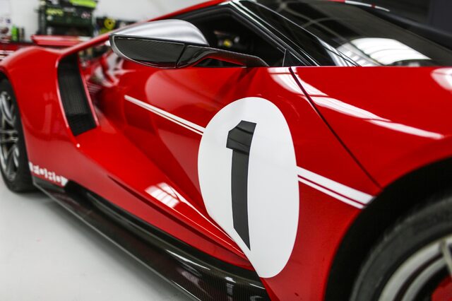 2018 Ford GT '67 Heritage Edition door panel and #1 race roundel detail